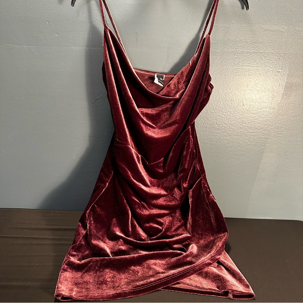 Windsor Velvet Semi Formal Dress